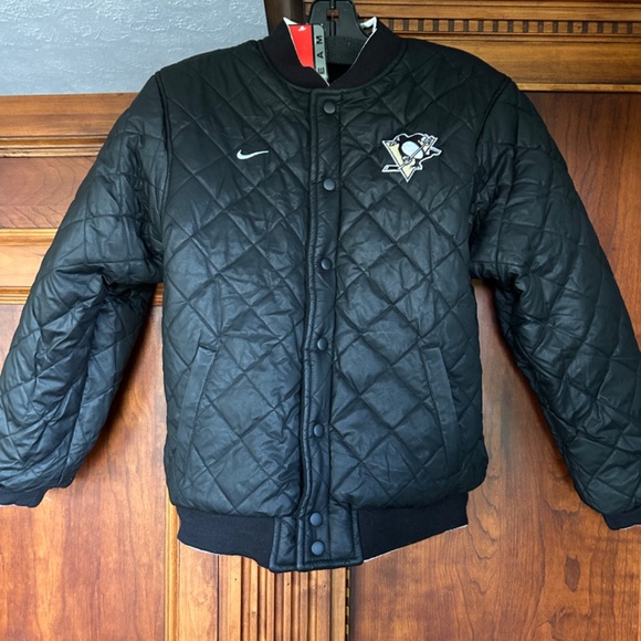 Nike Pittsburgh Penguins Reversible Jacket, Size 16/18 - Picture 4 of 13